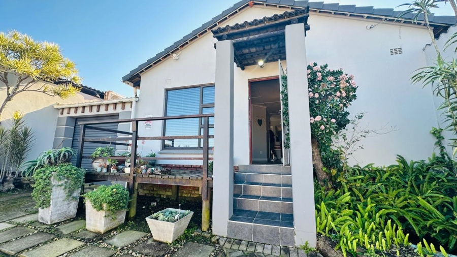 3 Bedroom Property for Sale in Amalinda Eastern Cape
